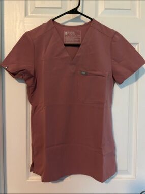 FIGS women’s MAUVE, XXS Catarina top, XXS Yola pants